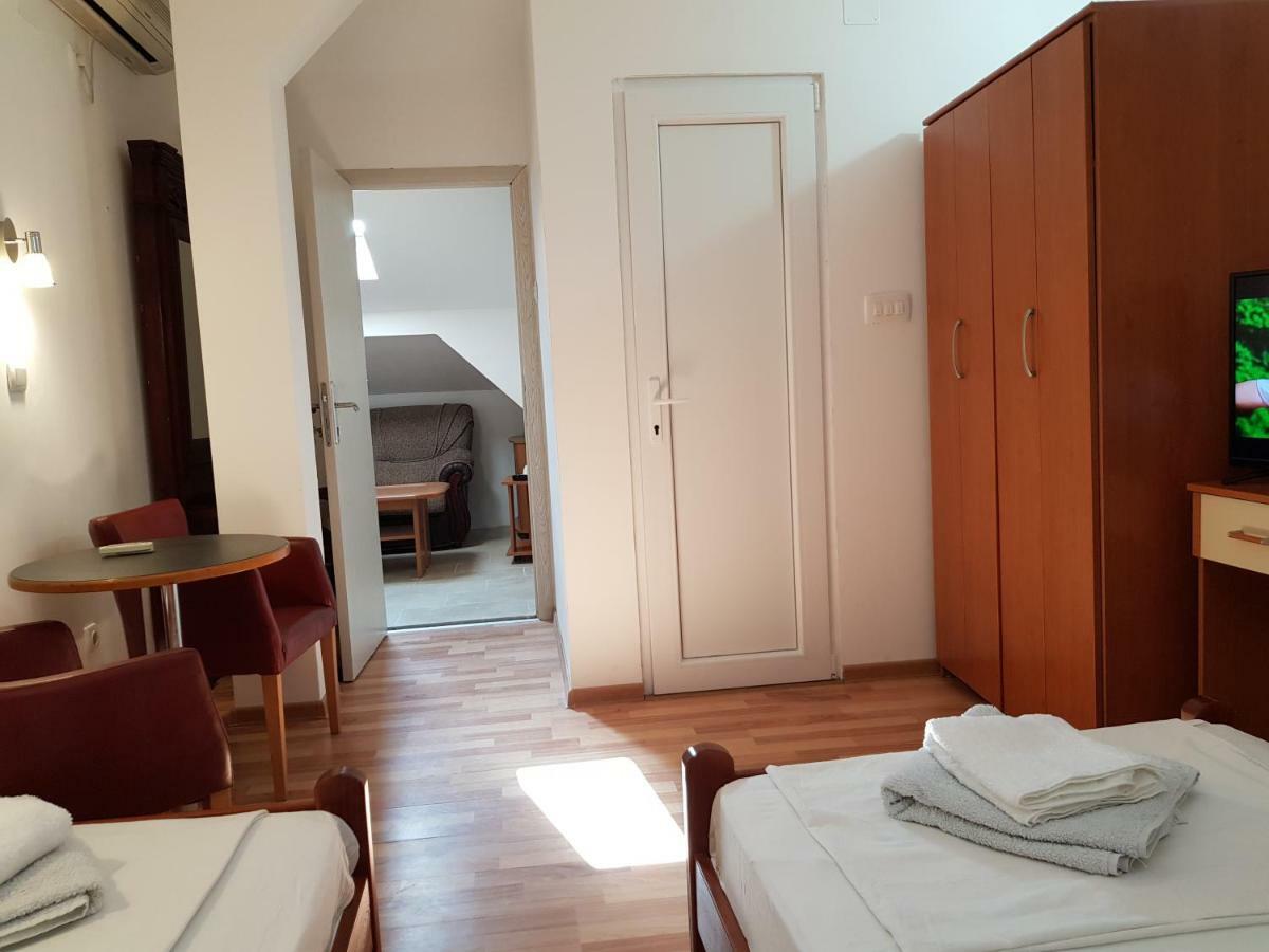 Emi Budva Exterior foto