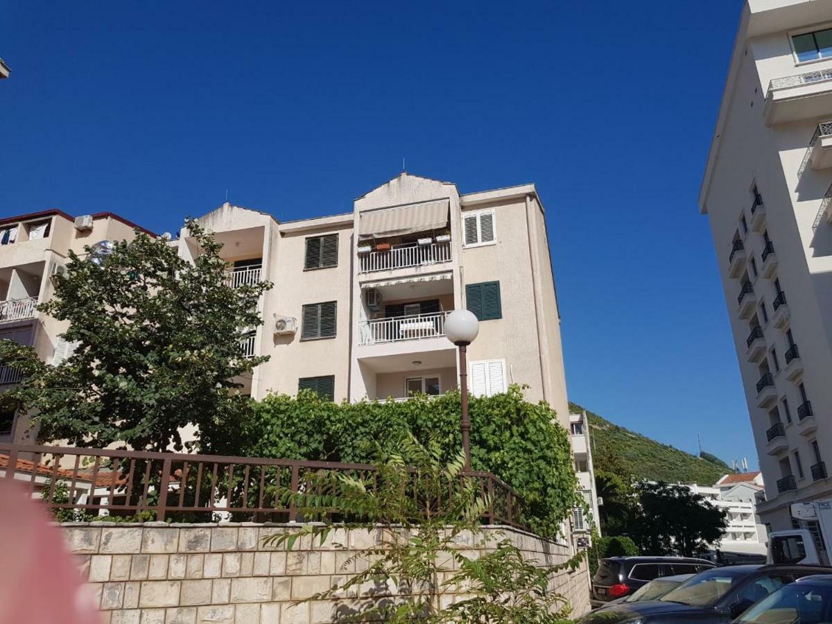 Emi Budva Exterior foto